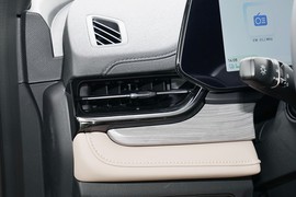 2023款江淮QX