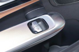 2023款奔驰GLC