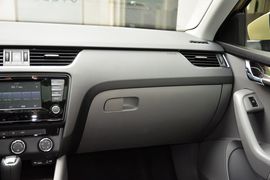 2015款斯柯达明锐1.6L