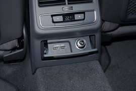 2023款奥迪A4L