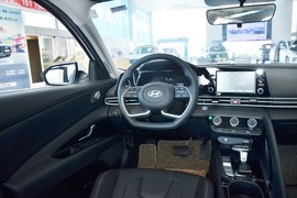 2023款现代伊兰特