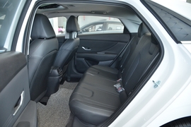 2023款现代伊兰特