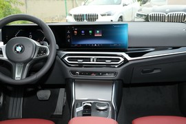 2024款宝马325i