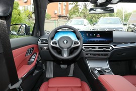 2024款宝马325i