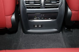 2024款宝马325i