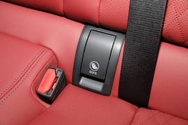2024款宝马325i