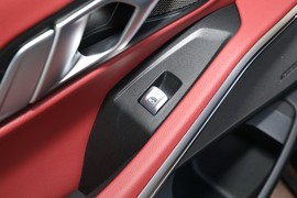 2024款宝马325i