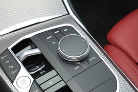 2024款宝马325i