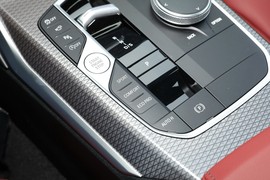 2024款宝马325i