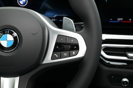 2024款宝马325i