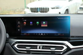 2024款宝马325i