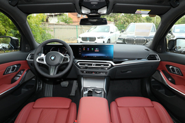 2024款宝马325i