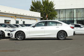2024款宝马320Li