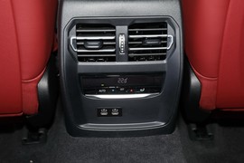 2024款宝马320Li