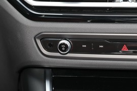 2024款宝马320Li