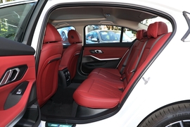 2024款宝马320Li