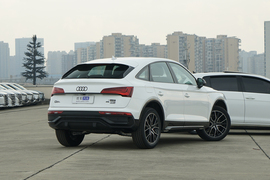 2023款奥迪Q5L