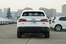 2023款奥迪Q5L