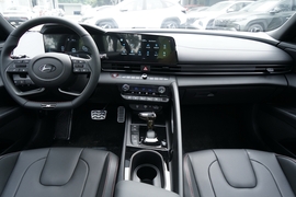 2023款现代伊兰特