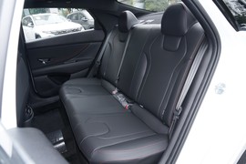 2023款现代伊兰特