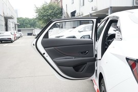 2023款现代伊兰特