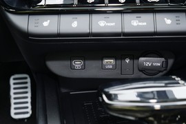 2023款现代伊兰特