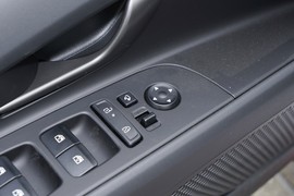 2023款现代伊兰特