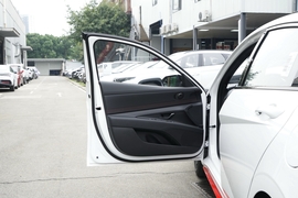 2023款现代伊兰特