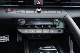 2023款现代伊兰特