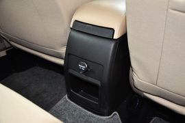 2012款中华V5