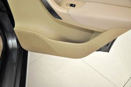 2012款中华V5
