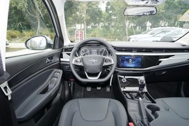 2024款奇瑞艾瑞泽5