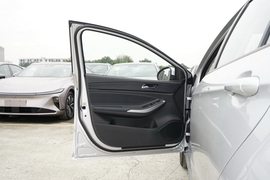 2024款奇瑞艾瑞泽5