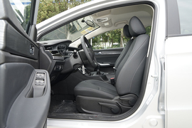 2024款奇瑞艾瑞泽5