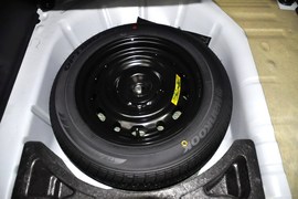 2012款马自达2三厢1.5手动时尚版