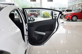 2012款马自达2三厢1.5手动时尚版