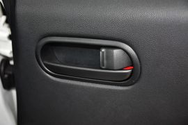 2012款马自达2三厢1.5手动时尚版