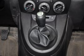 2012款马自达2三厢1.5手动时尚版