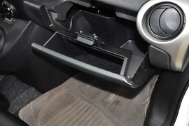 2012款马自达2三厢1.5手动时尚版