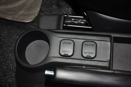 2012款马自达2三厢1.5手动时尚版