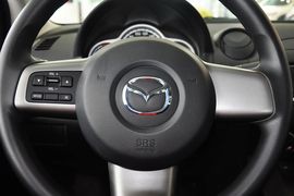 2012款马自达2三厢1.5手动时尚版