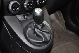 2012款马自达2三厢1.5手动时尚版