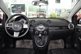 2012款马自达2三厢1.5手动时尚版