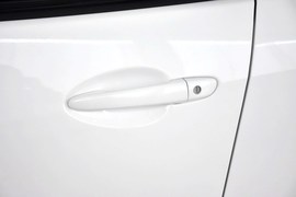 2012款马自达2三厢1.5手动时尚版