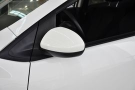 2012款马自达2三厢1.5手动时尚版