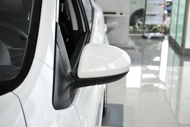 2012款马自达2三厢1.5手动时尚版