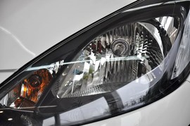 2012款马自达2三厢1.5手动时尚版