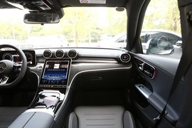 2024款奔驰C级新能源