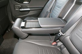 2024款奔驰C级新能源