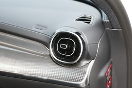 2024款奔驰C级新能源